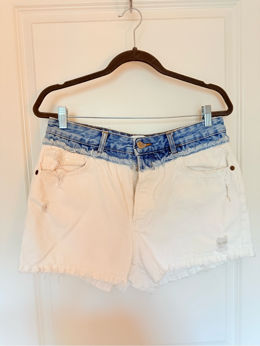Zara Two-Tone White Denim Shorts with Blue Waistband